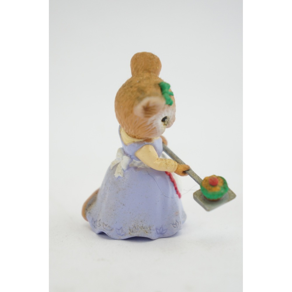 Cane Companions Beatrix Potter Hunca Munca Stake Topper Mouse w/‎ Cupcake - Picture 2 of 5